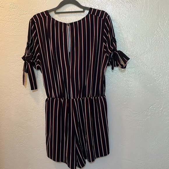 Striped romper - Picture 5 of 5
